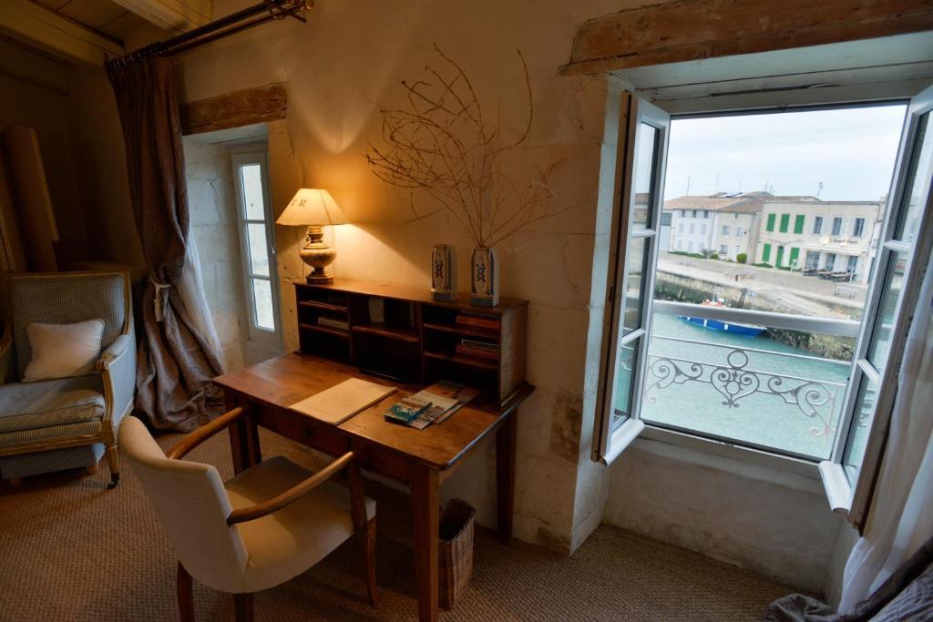 Le Corps De Garde Bed & Breakfast 3*