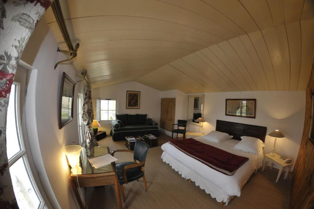 Le Corps De Garde Bed & Breakfast 3*